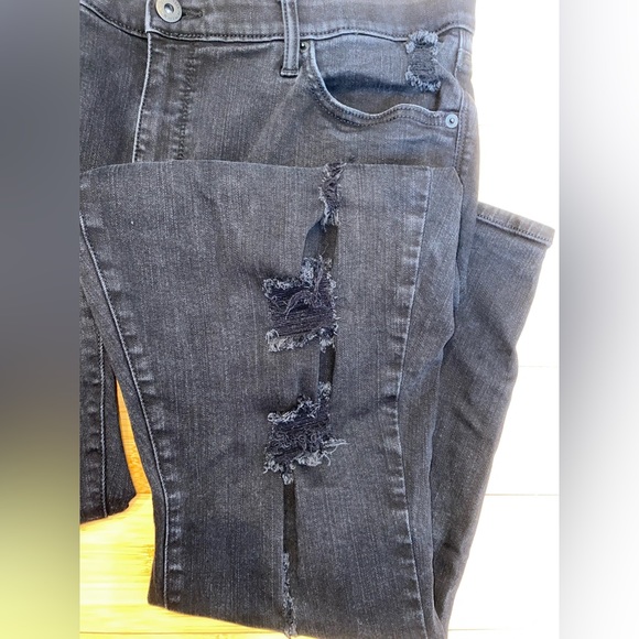 Torrid Sky High Skinny Premium Distressed Jeans 20 Tall - Picture 10 of 16